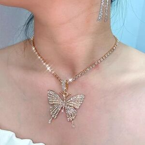 Sparkling gold shiny stone butterfly fashion necklace